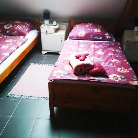 Domaci Ubytovani Kutna Hora Kank *